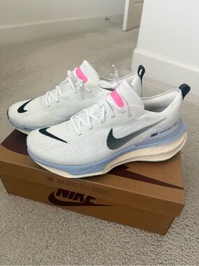 Nike Men’s Running Sneakers in White with Pink and Black Accents